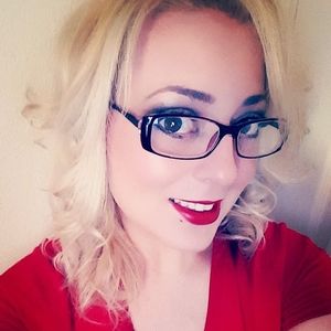 Meet your Posher, Melanie